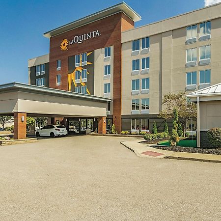 Hotel La Quinta By Wyndham Cleveland Airport West North Olmsted Exterior foto